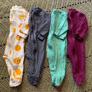 Footed one-piece bundle.  Gender Neutral